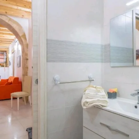 La Casa Dei Candelai Syracuse